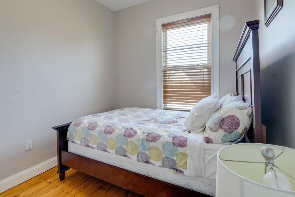 New! Boston Condo Near Mbta, 3Mi To Fenway ! Exterior photo